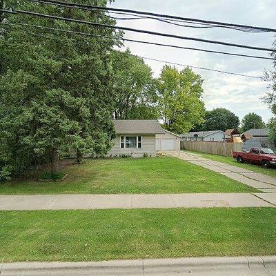 913 N Bristol St, Sun Prairie, WI 53590