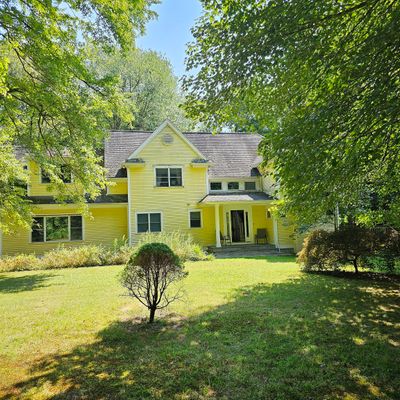 913 Ridgefield Rd, Wilton, CT 06897