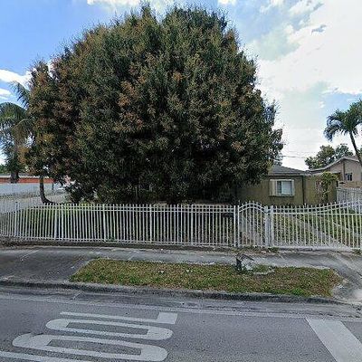 914 W 68 Th St, Hialeah, FL 33014