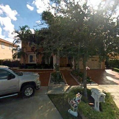 9142 Nw 177 Th Ter, Hialeah, FL 33018