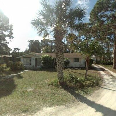 915 Allen Ave, Englewood, FL 34223