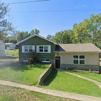 915 N 7 Th St, Elsberry, MO 63343