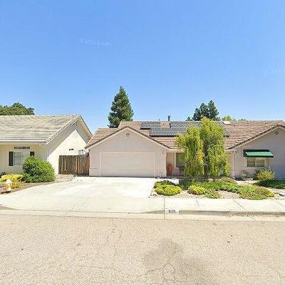 915 Sleepy Hollow Rd, Paso Robles, CA 93446