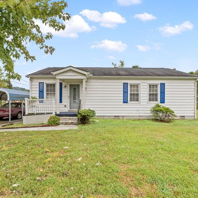 915 Vivian Ave, Rocky Top, TN 37769