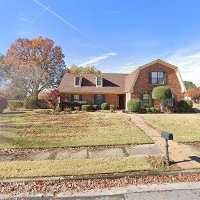 915 Waif Woods Ln, Cordova, TN 38018