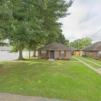 9153 Michigan Ave, Semmes, AL 36575