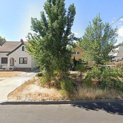 916 1/2 10 Th Ave, Lewiston, ID 83501