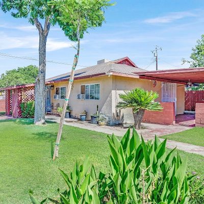 916 Hood St, Arvin, CA 93203