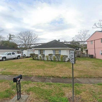 916 Wiegand Dr, Westwego, LA 70094