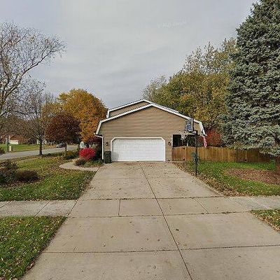 917 Darius Ln, Naperville, IL 60565