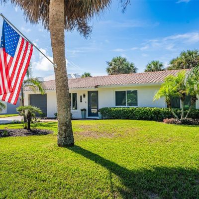 917 E 1 St Ave, New Smyrna Beach, FL 32169