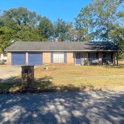 917 Imperial Dr, Mobile, AL 36608