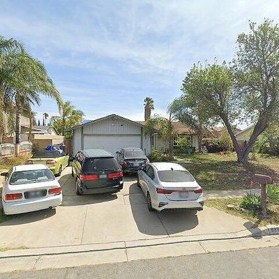 917 N Beechwood Ave, Rialto, CA 92376