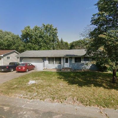 919 Roosevelt St, River Falls, WI 54022