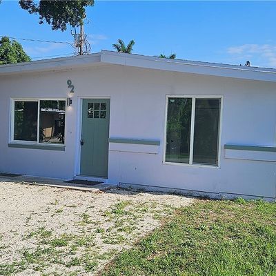 92 Oak St, North Fort Myers, FL 33903