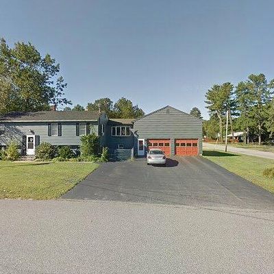 92 Plaza Dr, Sanford, ME 04073