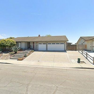 920 Woodmere Rd, Santa Maria, CA 93455