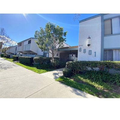 8801 Independence Avenue 7, Canoga Park, CA 91304