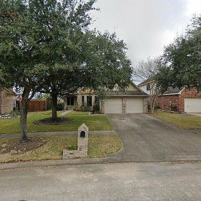 8807 Camber Brook Ct, Houston, TX 77089