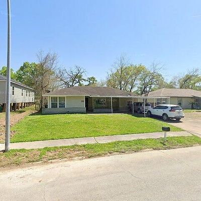 8826 Sultan Dr, Houston, TX 77078