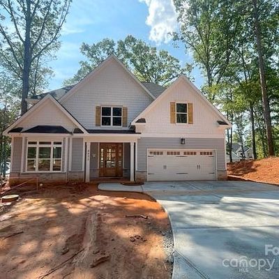 8832 Lynn Parker Lane, Charlotte, NC 28278