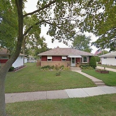 8832 W Douglas Ave, Milwaukee, WI 53225