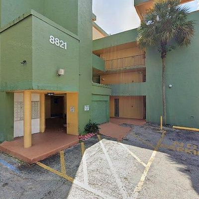 8841 W Flagler St #108, Miami, FL 33174