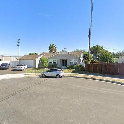 8846 Hatillo Ave, Northridge, CA 91324