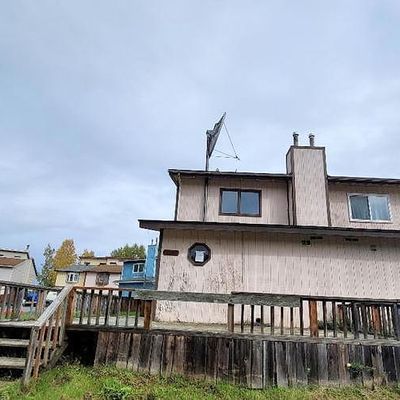 8861 Mcclellan Cir, Anchorage, AK 99502