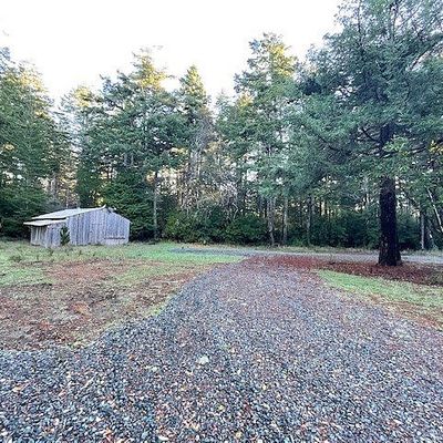 88757 Tokyo Ln, Bandon, OR 97411