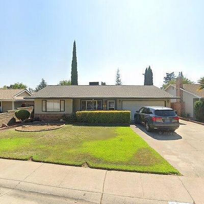 8878 Woodman Way, Sacramento, CA 95826