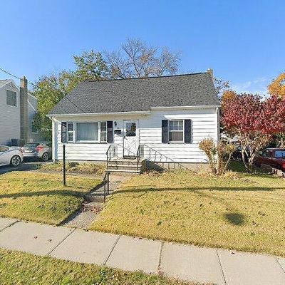 89 Elizabeth Pl, Totowa, NJ 07512