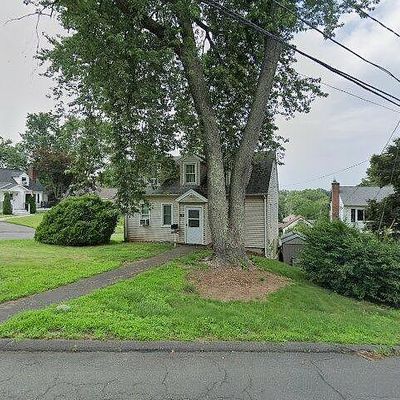 89 Hospital Ave, Danbury, CT 06810