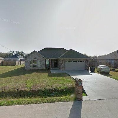 890 Amber Kay Ln, Bridge City, TX 77611