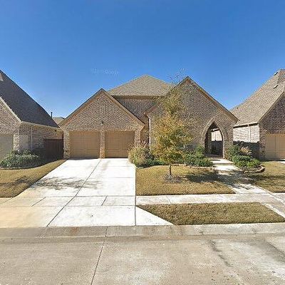 8904 Honeysuckle Dr, Argyle, TX 76226