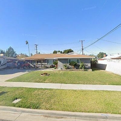 8905 Driftwood Dr, Riverside, CA 92503