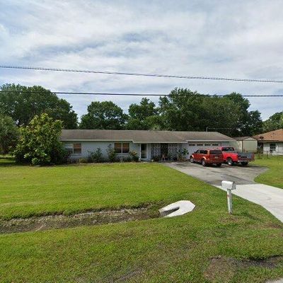 8906 W Cluster Ave, Tampa, FL 33615