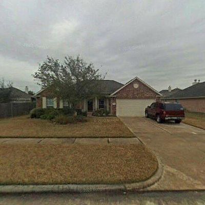 8910 Green Ray Dr, Houston, TX 77095