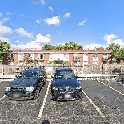 8912 Steven Dr #2 F#206 P/2 F, Bldg 26, Des Plaines, IL 60016