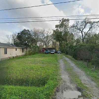 893 Wall St, Houston, TX 77088