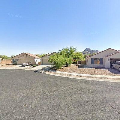 8938 N School Hill Dr, Tucson, AZ 85743