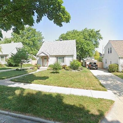 8942 W Dakota St, Milwaukee, WI 53227