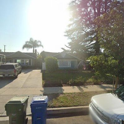 8944 Odessa Ave, North Hills, CA 91343