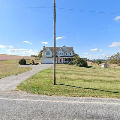 8944 Yellow Church Rd, Seven Valleys, PA 17360