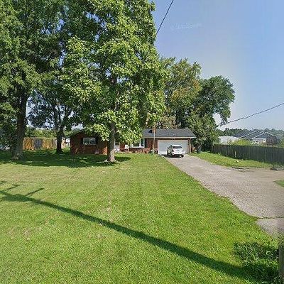 8962 Thomas Rd, Middletown, OH 45042