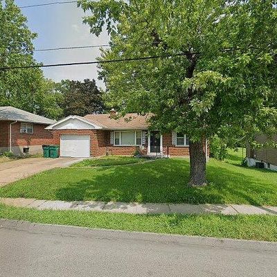 8984 Bellefontaine Rd, Saint Louis, MO 63137