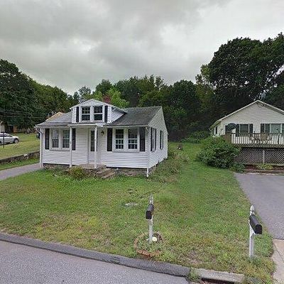 9 Bristol St, Willimantic, CT 06226