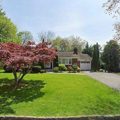 9 Crest Ln, Scarsdale, NY 10583