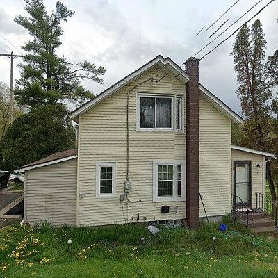 9 Lower Newtown Rd, Waterford, NY 12188