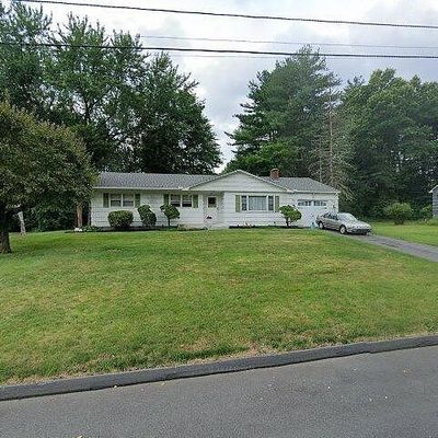 9 Pinney Rd, Bloomfield, CT 06002